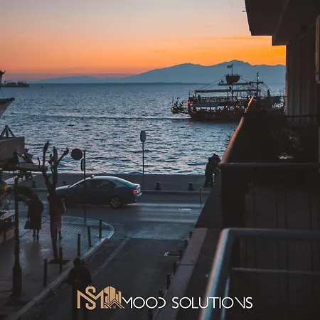 Firstlineskg3 Moodsolutions Living Apartman Szaloniki