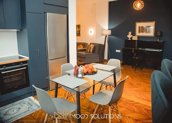 Firstlineskg3 Moodsolutions Living * Thessaloniki